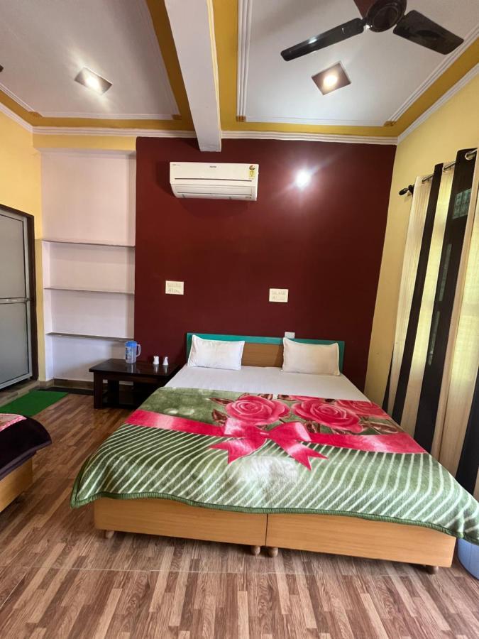 Girish Alay Home Stay Rudraprayāg Exterior photo