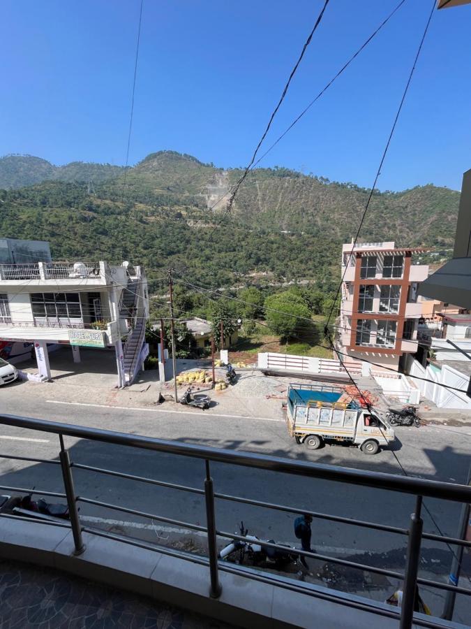 Girish Alay Home Stay Rudraprayāg Exterior photo