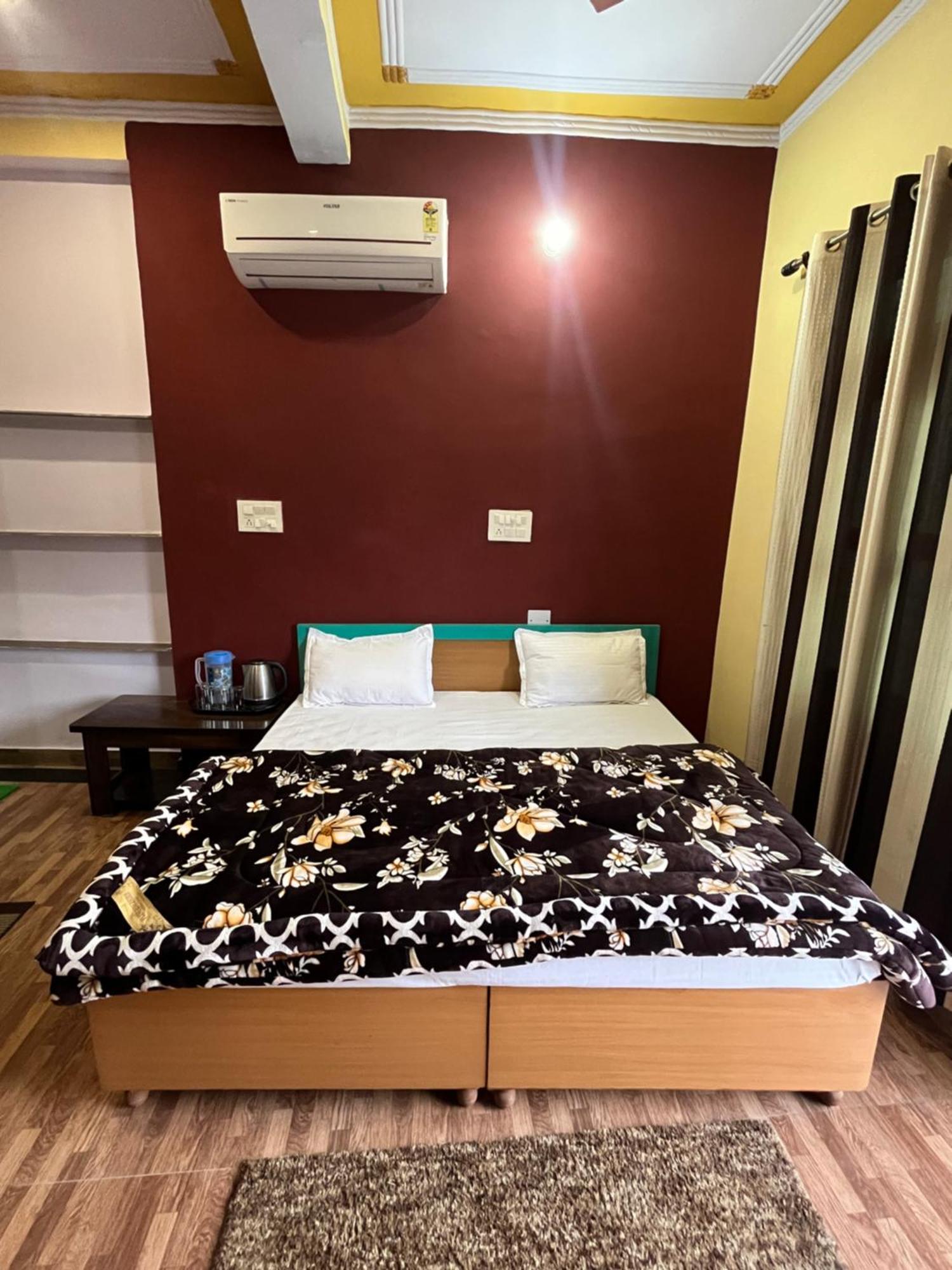 Girish Alay Home Stay Rudraprayāg Exterior photo
